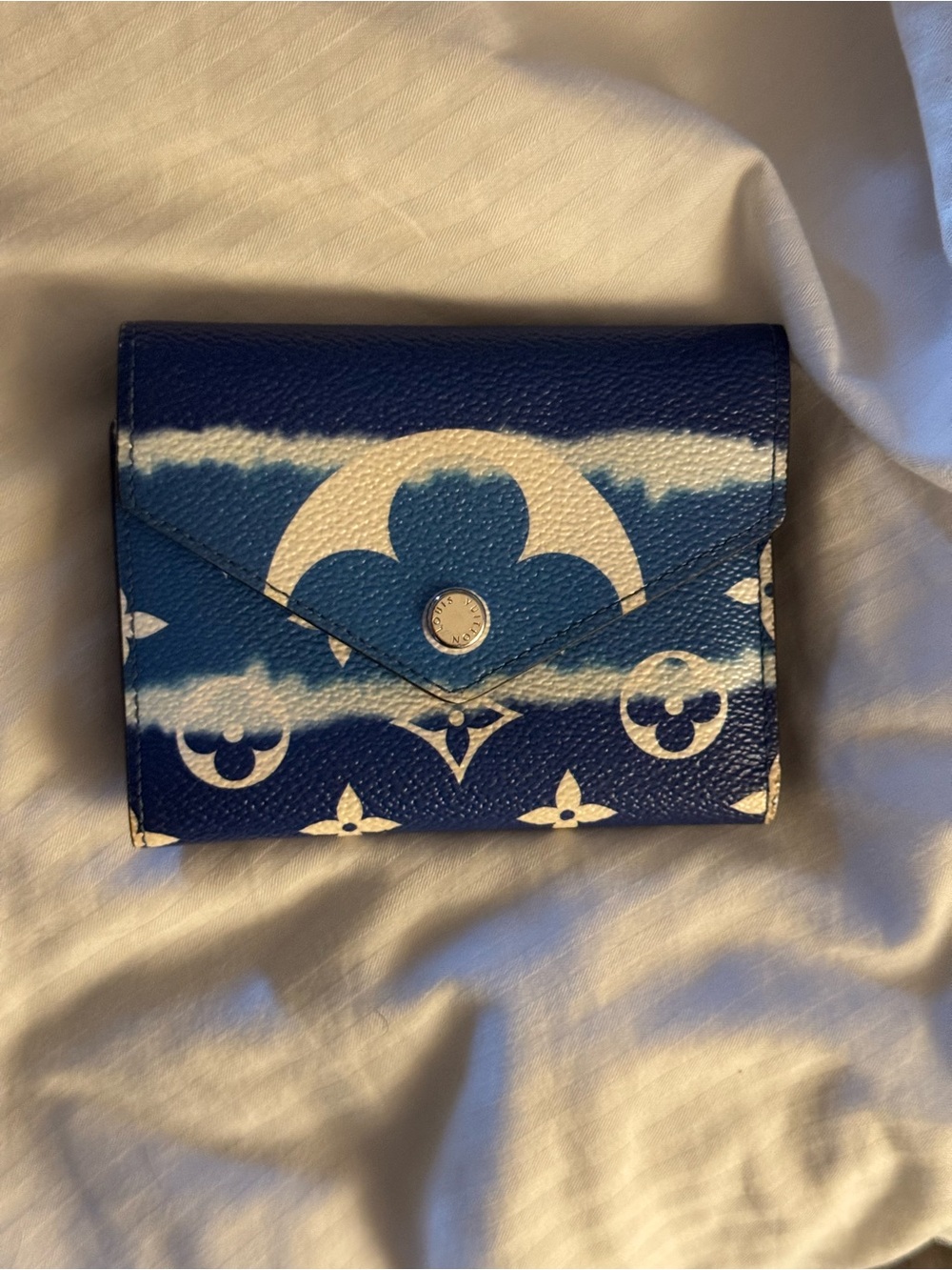 Louis Vuitton Limited Edition Escale Victorine Wallet